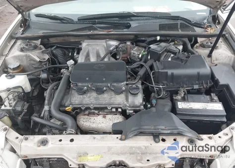 2002 Toyota Camry Le V6 z USA, uszkodzony, nr VIN 4T1BF32KX2U523900